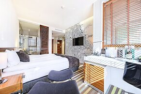 Bayjonn Boutique Hotel