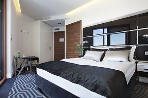 Bayjonn Boutique Hotel