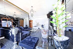 Bayjonn Boutique Hotel