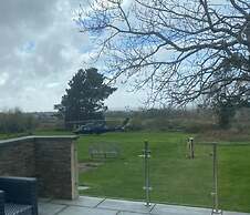 Ty'n Rhos Country House