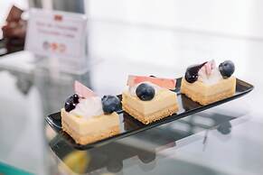 Grand Muthu Oura View Beach Club