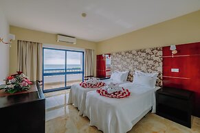 Grand Muthu Oura View Beach Club