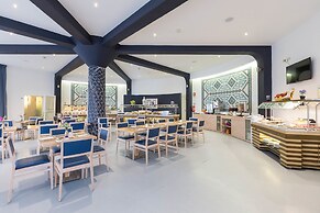 Grand Muthu Oura View Beach Club