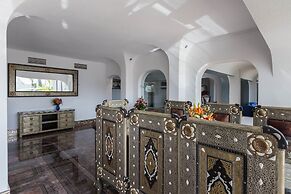 Grand Muthu Oura View Beach Club