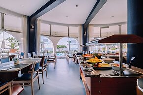 Grand Muthu Oura View Beach Club