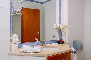 Grand Muthu Oura View Beach Club