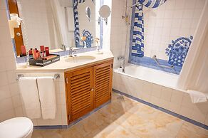 Grand Muthu Oura View Beach Club