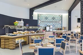 Grand Muthu Oura View Beach Club