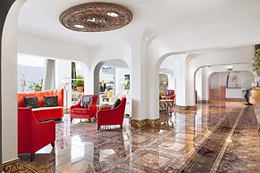 Grand Muthu Oura View Beach Club