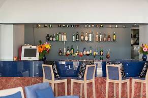 Grand Muthu Oura View Beach Club