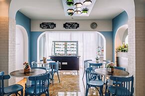 Grand Muthu Oura View Beach Club