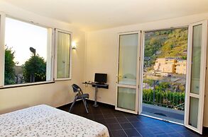 Cinqueterre Residence
