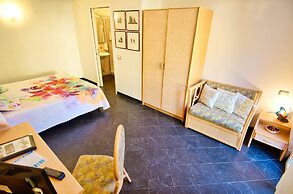 Cinqueterre Residence