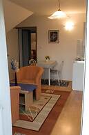 Flora Villa