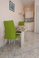 Flora Villa