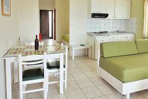 Nanakis Beach Apartments