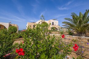 Nanakis Beach Apartments