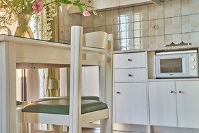 Nanakis Beach Apartments