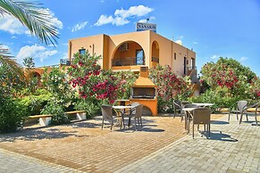 Nanakis Beach Apartments