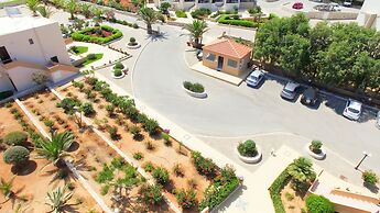 Nanakis Beach Apartments