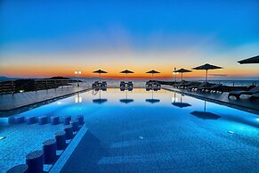 Nanakis Beach Apartments