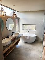 Garden Route Game Lodge