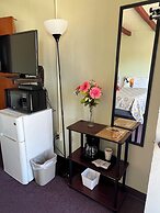 Midtown Inn & Suites