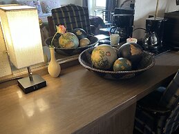 Midtown Inn & Suites