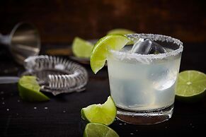 Drury Inn & Suites Phoenix Happy Valley