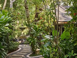 Villa Park Sun Island Resort - Complimentary One Way Domestic Transpor