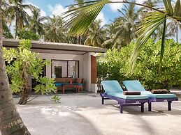 Villa Park Sun Island Resort - Complimentary One Way Domestic Transpor