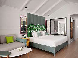 Villa Park Sun Island Resort - Complimentary One Way Domestic Transpor