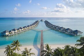 Villa Park Sun Island Resort - Complimentary One Way Domestic Transpor