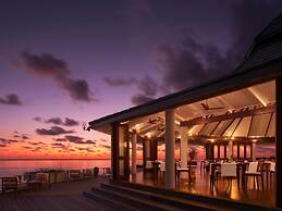 Villa Park Sun Island Resort - Complimentary One Way Domestic Transpor