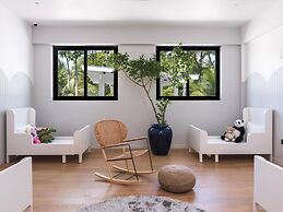 Villa Park Sun Island Resort - Complimentary One Way Domestic Transpor