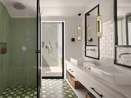 Villa Park Sun Island Resort - Complimentary One Way Domestic Transpor