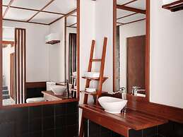 Villa Park Sun Island Resort - Complimentary One Way Domestic Transpor