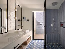 Villa Park Sun Island Resort - Complimentary One Way Domestic Transpor