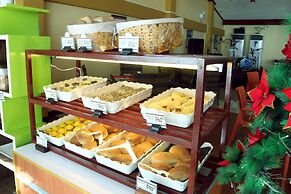 Paradise Garden Hotel and Convention Boracay Powered by ASTON