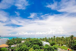 Paradise Garden Hotel and Convention Boracay Powered by ASTON