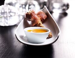 Divani Escape- Adults only