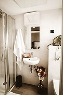 Hotel La Maison Montparnasse