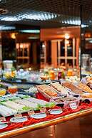 Harbor Querência Hotel