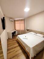 Harbor Querência Hotel