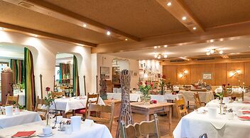 Hotel Krone Tirol
