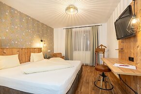 Hotel Krone Tirol