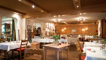 Hotel Krone Tirol