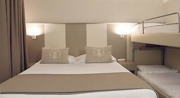 L'Hotel