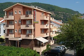 Garni Hotel Fineso