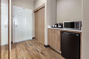 La Quinta Inn & Suites by Wyndham Houston Channelview